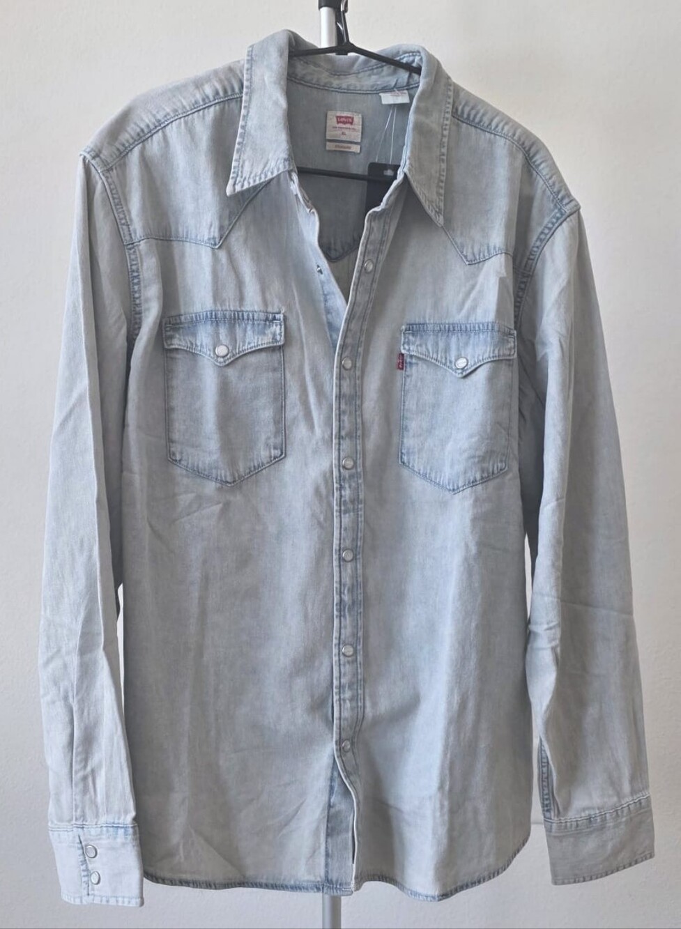Levi's Men's Light Wash Denim Western Pearl Snap Shirt NWT Casual Long Sleeve M